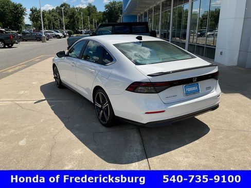 Used 2025 Honda Accord Sport image 3