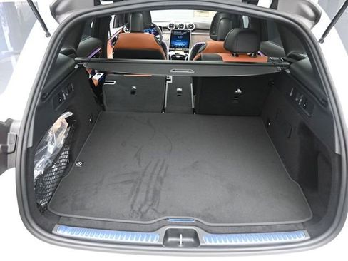 Used 2026 Mercedes-Benz GLC 300 image 24