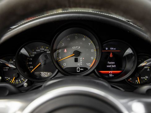 Certified 2016 Porsche 911 GT3 RWD image 32