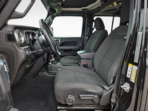 Used 2020 Jeep Wrangler Unlimited Sahara AWD/4WD image 16