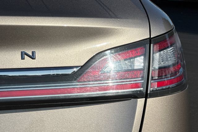 Used 2021 Lincoln Nautilus Reserve FWD image 51