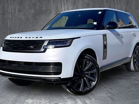 New 2026 Land Rover Range Rover SV image 1