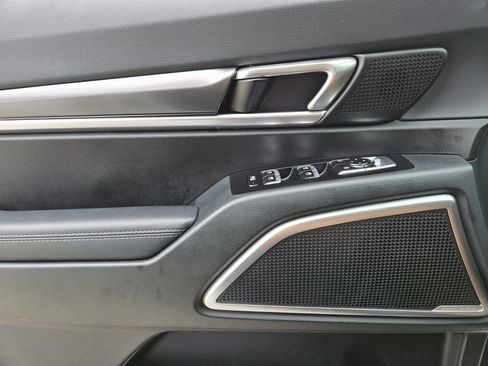 Used 2024 Kia Telluride S w/ S Sunroof Package image 25