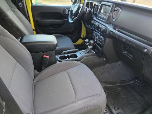 Used 2023 Jeep Wrangler Sport AWD/4WD image 8