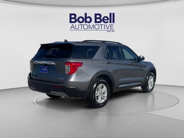Certified 2022 Ford Explorer XLT w/ Equipment Group 202A AWD/4WD image 5
