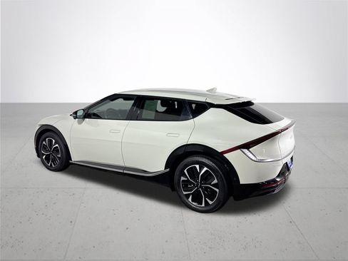 Used 2022 Kia EV6 Wind w/ Wind Technology Package AWD/4WD image 8