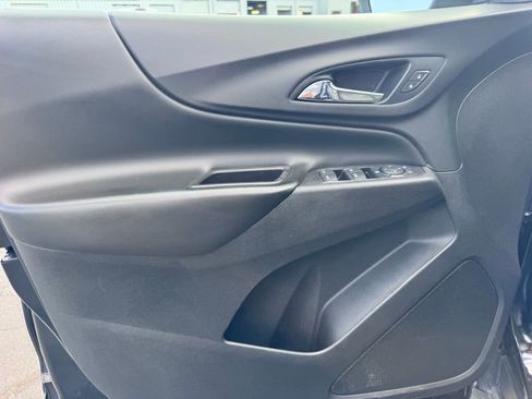 Used 2021 Chevrolet Equinox LT AWD/4WD image 21