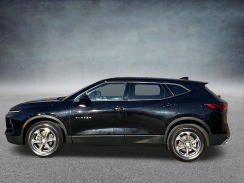 Used 2023 Chevrolet Blazer LT AWD/4WD image 5