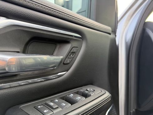 Used 2025 RAM 1500 Laramie image 15