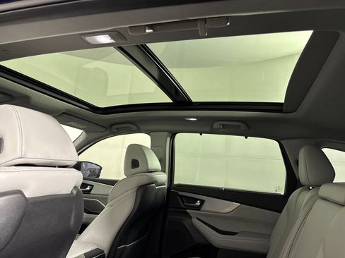 Used 2022 Acura MDX FWD w/ Technology Package image 23
