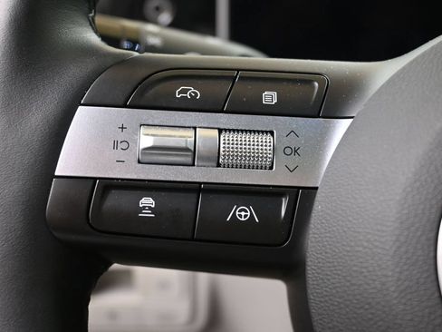 Certified 2025 Hyundai Tucson Limited AWD/4WD image 24