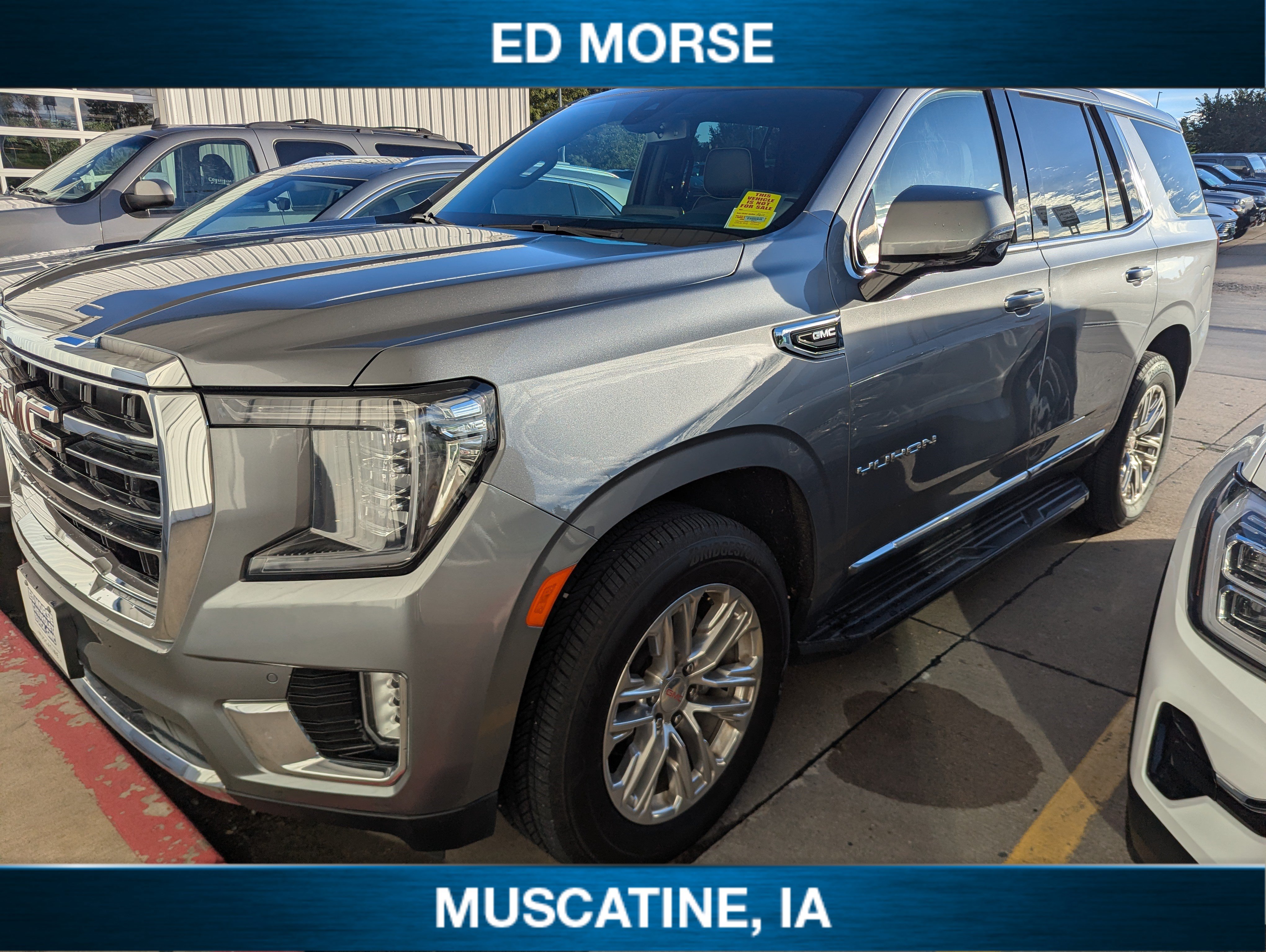 Used 2022 GMC Yukon SLT w/ SLT Luxury Package AWD/4WD image 1