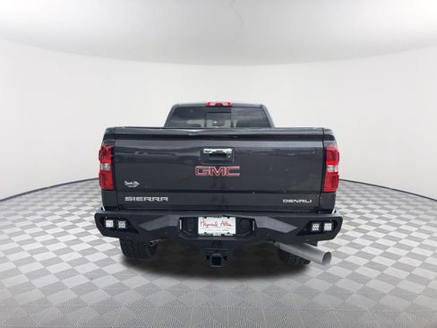 Used 2015 GMC Sierra 2500 Denali w/ Duramax Plus Package AWD/4WD image 5