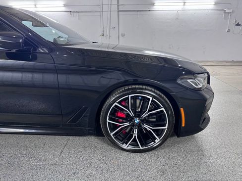 Used 2023 BMW 540i xDrive w/ M Sport Package AWD/4WD image 4