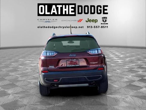 Used 2020 Jeep Cherokee Trailhawk w/ Cold Weather Group image 27