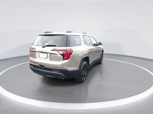 Used 2023 GMC Acadia AT4 w/ GMC Pro Grade Package image 8