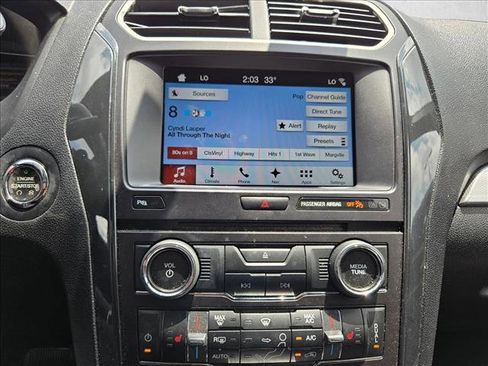 Used 2017 Ford Explorer XLT w/ Equipment Group 202A FWD image 14