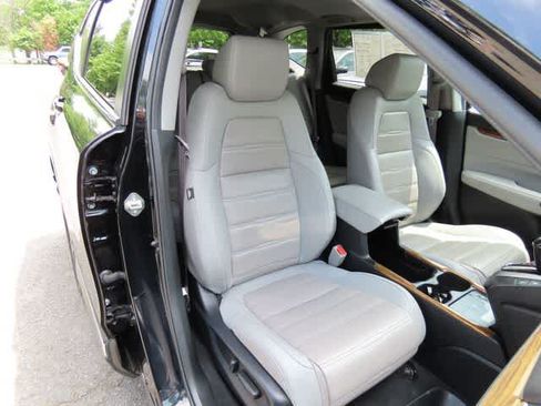 Certified 2020 Honda CR-V Touring image 19