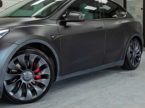 Used 2020 Tesla Model Y Performance AWD/4WD image 14