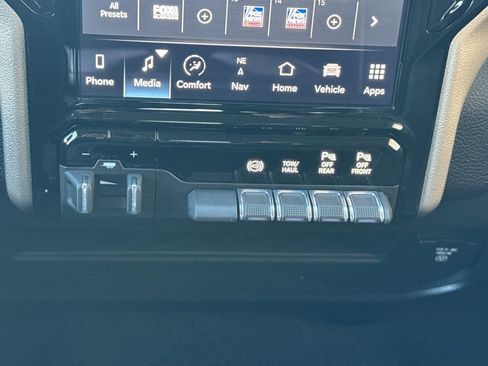 Used 2023 RAM 2500 Laramie image 21