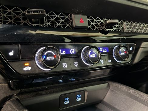 Used 2025 Honda Accord Sport image 18