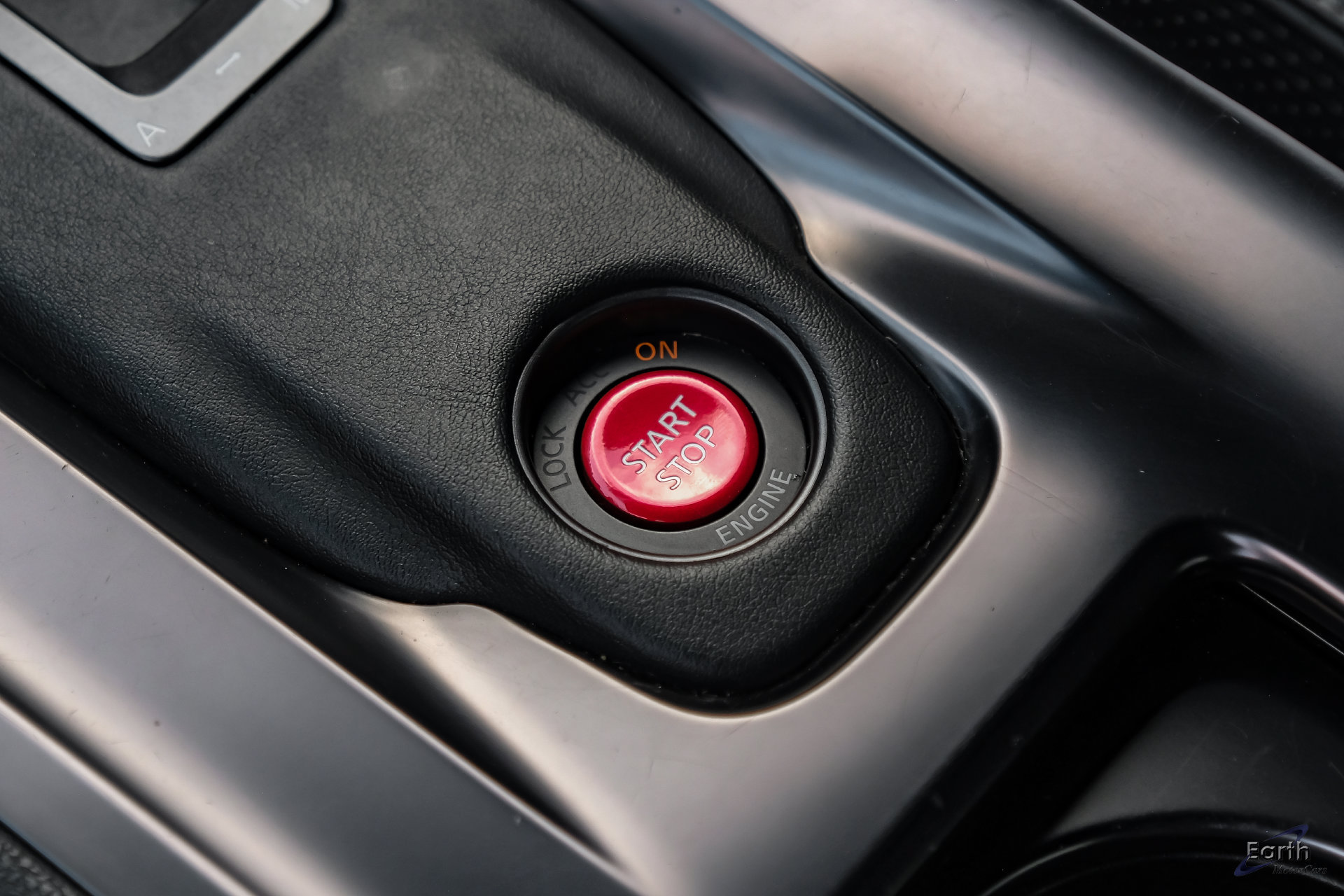Used 2013 Nissan GT-R Black Edition AWD/4WD image 92