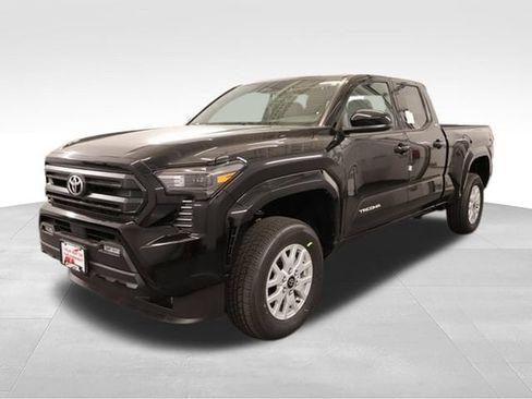 New 2026 Toyota Tacoma SR5 AWD/4WD image 5