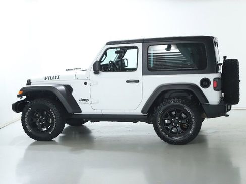 Used 2022 Jeep Wrangler Willys image 35