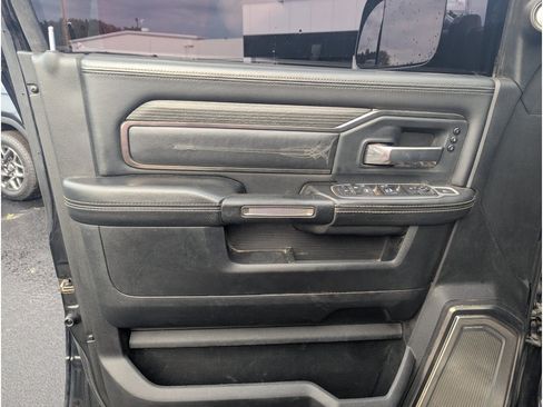 Used 2019 RAM 2500 Limited AWD/4WD image 12