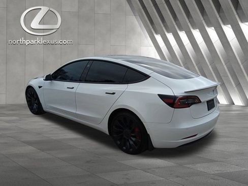 Used 2021 Tesla Model 3 Performance image 2