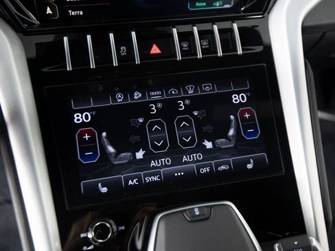 Used 2022 Lamborghini Urus image 20