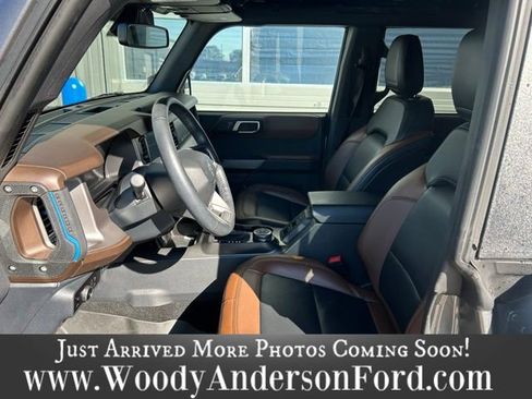 Used 2023 Ford Bronco Outer Banks image 9