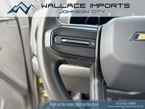 Used 2023 Chevrolet Colorado W/T RWD image 27