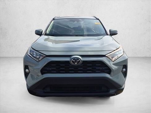 Used 2019 Toyota RAV4 XLE Premium w/ Advanced Technology Package FWD image 2
