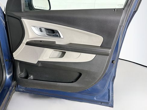 Used 2017 Chevrolet Equinox LT w/ Convenience Package image 31