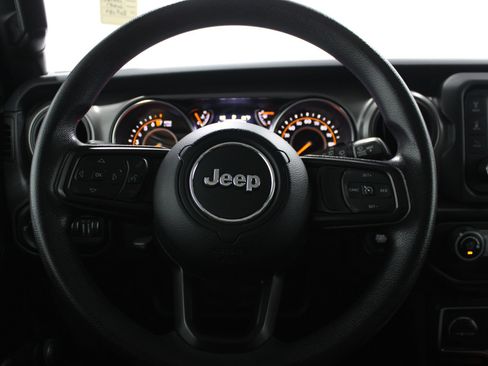 Used 2021 Jeep Wrangler Unlimited Sport AWD/4WD image 29