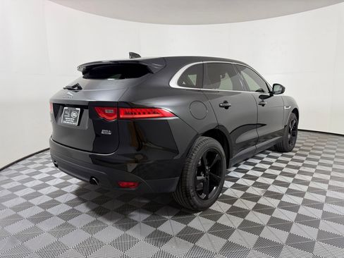 Used 2020 Jaguar F-PACE Premium image 7