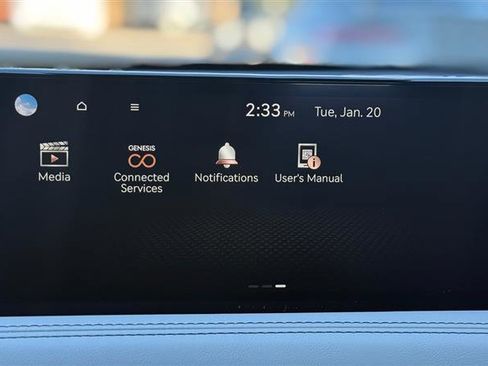 Used 2025 Genesis G70 2.5T image 33