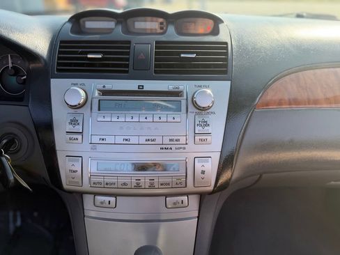 Used 2008 Toyota Solara SLE FWD image 28