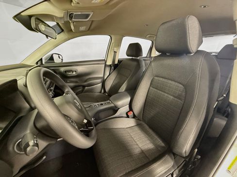 Certified 2025 Honda HR-V LX image 24