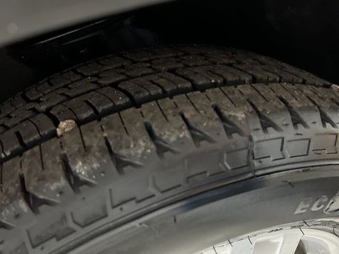 Used 2024 Ford Explorer XLT w/ Equipment Group 202A image 44