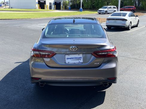 Used 2023 Toyota Camry XLE FWD image 9