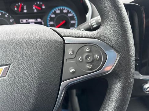 Used 2021 Chevrolet Traverse LS image 24