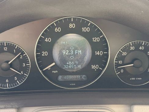 Used 2005 Mercedes-Benz CLK 320 Cabriolet image 28