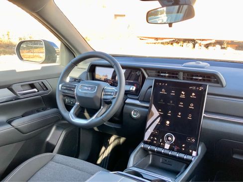 New 2026 GMC Terrain Elevation w/ Black Edition image 36