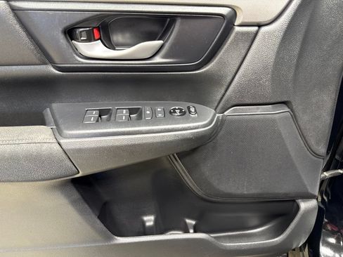 Used 2019 Honda CR-V LX image 11