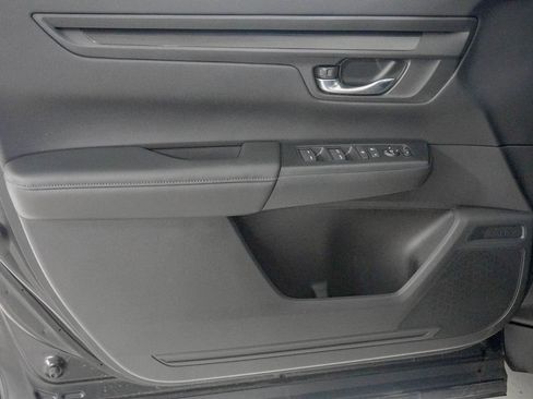 Certified 2025 Honda CR-V EX image 15