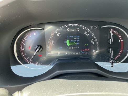 Used 2024 Toyota RAV4 XLE AWD/4WD image 15