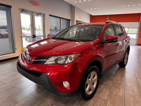Used 2013 Toyota RAV4 XLE FWD image 9