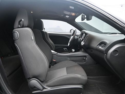 Used 2019 Dodge Challenger R/T Scat Pack w/ Dynamics Package image 31